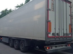 Разгрузили медикаменты в коробках